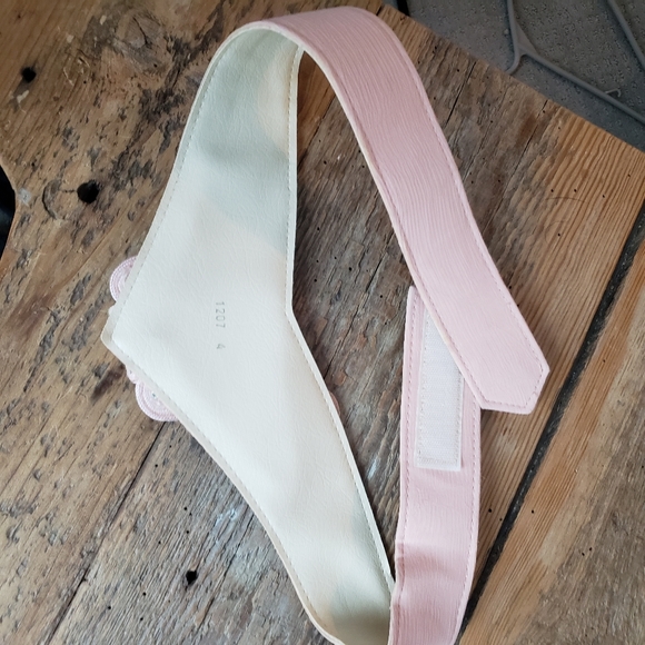 Vintage Ensemble - Picture 5 of 13